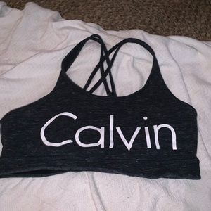 Calvin Klein spirts bra — Size extra large